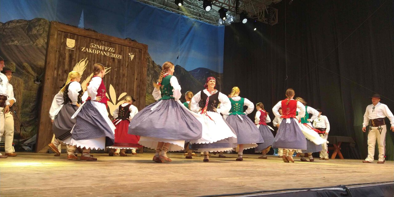 Sukcesy juszczyńskiego “Zbyrcoka” na Międzynarodowym Festiwalu Folkloru Ziem Górskich